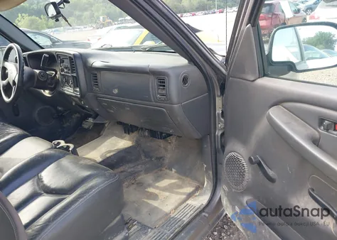 2006 Chevrolet Silverado 1500 Ls z USA, uszkodzony, nr VIN 1GCEC19Z26Z145016